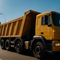 Через спеку у Києві обмежать рух великовагового транспорту: що потрібно знати