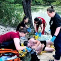 Стрибок вартістю в життя: на Київщині загинув підліток, ще двоє чоловіків потрапили до лікарні