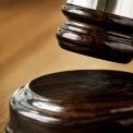 Скандал у Святошинському суді: секретарка потрапила в мережевий шторм через фото з нацистською символікою