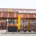 Скандал на Оболоні: для нового McDonald’s забудовник “Інтергалбуд” зрізав здорові дерева, громада обурена