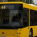 У Києві змінять рух автобусів №44 через ремонт проспекту Навої