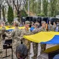 Київ збільшує фінансування програми підтримки родин загиблих захисників
