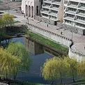 Ліцей №317 на Борщагівці відновлюють після обстрілів: на вікна виділили понад 3 млн грн
