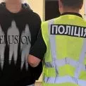 У метро «Хрещатик» 19-річний хлопець пошкодив світильник, бігаючи по балюстраді