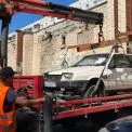 Майже 1700 занедбаних автомобілів вивезли з київських дворів за останні шість місяців