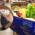 Огірки дорожчають на очах: українців попередили про новий стрибок цін