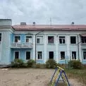 У Дарницькому районі показали пошкоджений дитсадок після нічного обстрілу