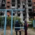 В Україні підвищать виплати прийомним сім’ям і дитбудинкам сімейного типу: які суми передбачено