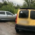 ДТП на трасі: водій виїхав на зустрічну, у лікарні — жінка й двоє дітей