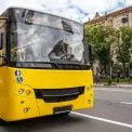 Нові автобуси — нові проблеми: у Києві пасажири хвалять сидіння, але нарікають на вентиляцію