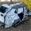 Смертельна аварія на Київщині: кросовер врізався в електроопору та злетів у кювет — загинули двоє людей