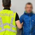 Попросив телефон і втік: у Києві рецидивіста засудили до семи років в’язниці