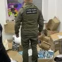На Київщині накрили мережу продажу нелегальних сигарет і вейпів