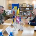 Мер Києва обговорив із дипломатами Латвії та Чехії відновлення міста та підготовку до зими