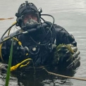 Підводна небезпека: рибалки на Київщині натрапили на схованку зі снарядами