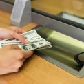 Курс валют у Києві зріс: де найвигідніше купити чи продати долар і євро