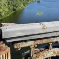 Пів століття без капремонту: кияни просять врятувати міст Патона від руйнування