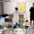 У Києві судитимуть чоловіка, який збував психотропи та втягнув у злочин підлітка