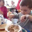 Діти з багатодітних родин у Києві харчуватимуться в садочках безкоштовно