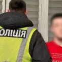 У Києві оштрафували 20-річного хлопця, який співав російські пісні у формі поліцейського