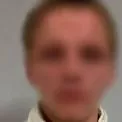 У Славутичі юнак побив і пограбував знайомого біля торгового центру