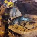 У центрі Києва загорівся Maserati: елітне авто спалахнуло просто на ходу