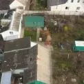 Уламки ворожого дрона впали на житлові будинки під Ірпенем: 23 оселі зруйновано