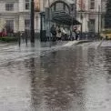 Атмосферний фронт принесе до столиці дощ, а вже в неділю — холодне повітря