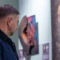 Артефакти війни стали мистецтвом: у столиці презентують унікальну виставку Юрія Вакуленка