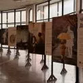 Сильні кадри в самому серці Києва: на «Золотих Воротах» відкрилася виставка про дітей, які втратили батьків