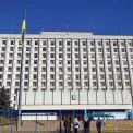 Розкіш чи протокол: Київоблрада витрачає 668 тисяч на сувенірні комплекти та годинники
