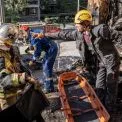 Триває рятувальна операція: у Дніпровському та Деснянському районах під руїнами можуть залишатися люди