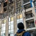 Відновлення триває: у Печерському районі прибирають уламки та фіксують пошкодження будинків