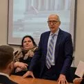 Свічка пам’яті у Києві: Дипакадемія присвятила аудиторію досліднику Голодомору Джеймсу Мейсу