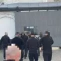 Смерть після побиття в Київському СІЗО: працівнику дали 4 роки, але відпустили на іспит