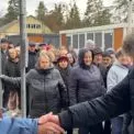 Швейцарське подружжя вже вчетверте приїхало до Ірпеня: допомагають тим, хто втратив дім