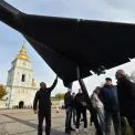Російський “шахед” на Михайлівській площі: Київ показує світові зброю терору