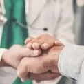 1,6 млн грн на «паперову» допомогу: у Києві двох медиків підозрюють у схемі з паліативною опікою