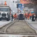 У Києві триває капремонт Харківського шосе: дорожники вже оновили понад 3 км магістралі