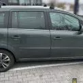 Хотів підвезти — поїхав раніше: під Києвом авто переїхало пасажирку