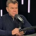 Блекаути, дефіцит водіїв і мільярдні збитки: що відбувається з транспортом Києва — з перших вуст