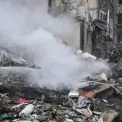 Київ оговтується після удару БПЛА: у Святошині рахують збитки та приймають заяви