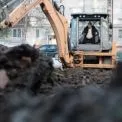 У святковий день — аварія: в Ірпені ліквідовують прорив теплотраси