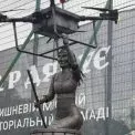 У Вишневому встановили пам’ятник бойовому дрону «Баба Яга»