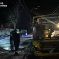 Гучний вибух на Виноградарі: у Києві пошкоджено автобус, без жертв