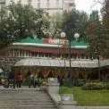 Хрещатик, 23Б: кияни вимагають забрати землю у забудовника