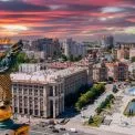 Виплати, податки та виїзд за кордон: що зміниться з 1 січня 2026 року і як це відчують кияни