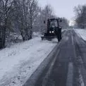 На дорогах Київщини працюють 169 одиниць снігоприбиральної техніки — КОВА