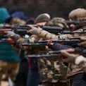 Готовність №1: у Києві відкрили набір на безкоштовні курси нацспротиву для цивільних