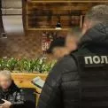 У Києві викрили шахрая, який видавав себе за «посередника» ДБР і вимагав $100 тисяч